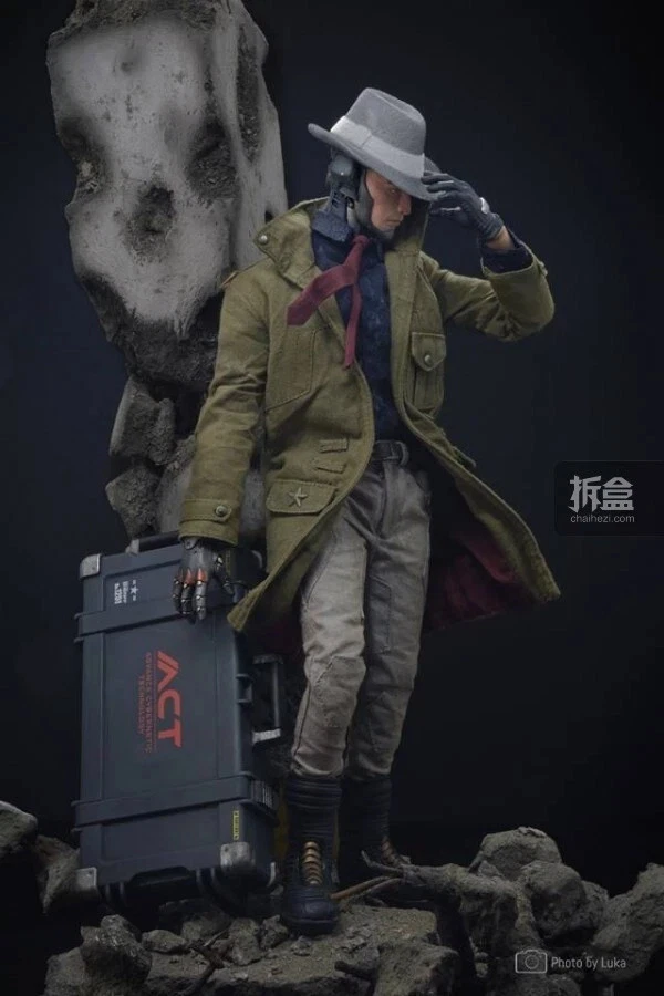 Ax2 Studio BOOM! #3 Smith Baker 1/6 scale FREE SHIPPING WORLDWIDE - Image 2