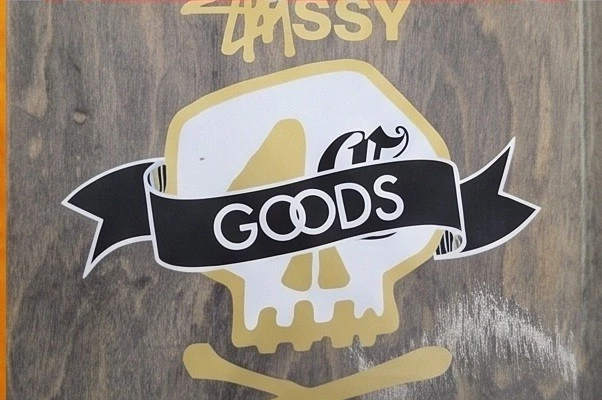 STUSSY x GOODS N4 Skull Skateboard Deck White Monogram Vintage 2000s Deadstock - Image 3
