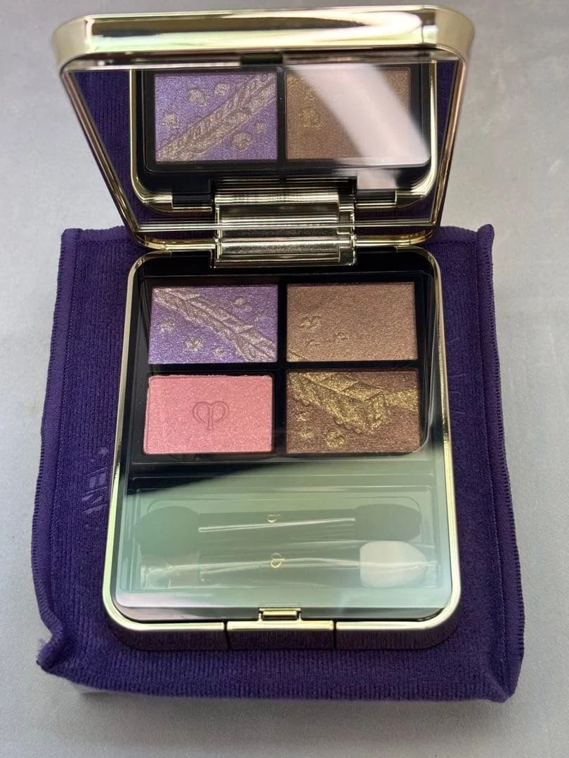 Cle de peau BEAUTE HOLIDAY 2025 Eye Color Quad 504 Pastel Tea Safari 6g Genuine - Image 3