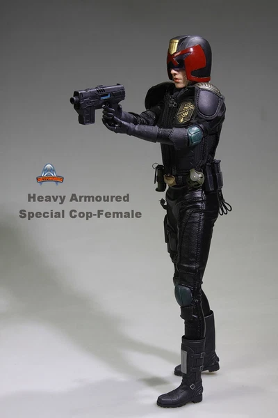 ART FIGURES JUDGE DREDD Armoured female Cop1/6 scale FREE SHIPPING worldwide - Image 8